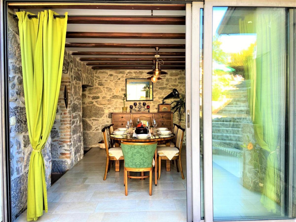 Villa Salvia - Holiday House With Pool - Jurdani Extérieur photo