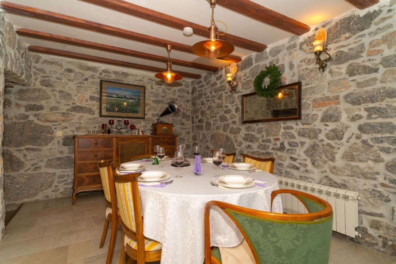 Villa Salvia - Holiday House With Pool - Jurdani Extérieur photo