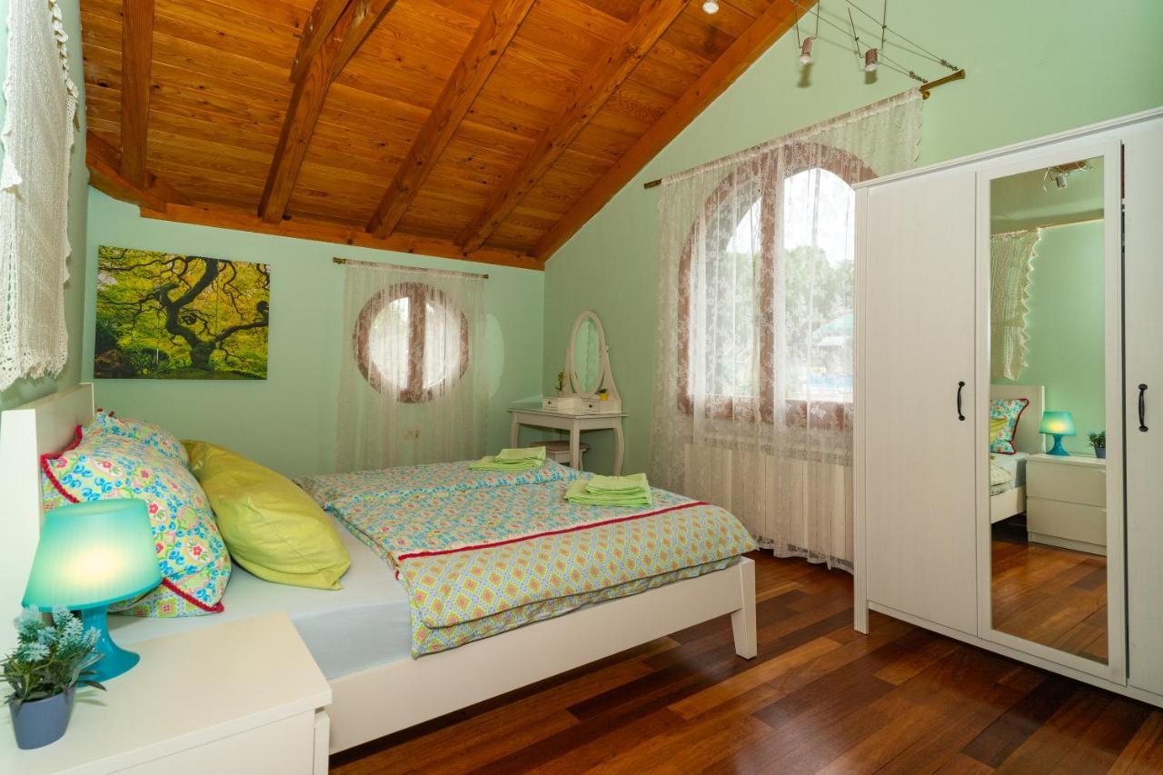 Villa Salvia - Holiday House With Pool - Jurdani Extérieur photo